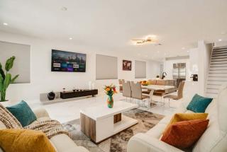 Luxury Las Olas 6200sqft - sleeps 28 & with 2 pools - 2