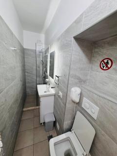 Tirana Central Suites - 1