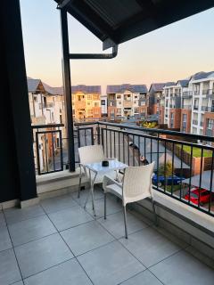 Stay At the blyde massive 1bedroom - 1