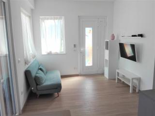 Villa dei Fiori - Ground Floor Garden Apartment Near Beach - 4