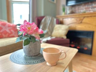 King Bed Apt in Bridgewater near River and Trails - 1