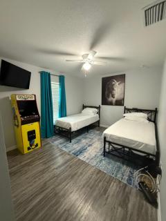 Giddy Up Getaway Spotless Pets OK 8 min to WEC 2 Kings Fenced Yard - 6