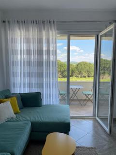 Lalzi Bay Lura Getaway - 0