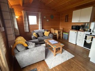 Birdsong Cabin - 3