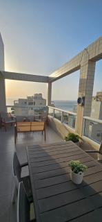 Nordau 11 Sea View Penthouse -2BR - 7
