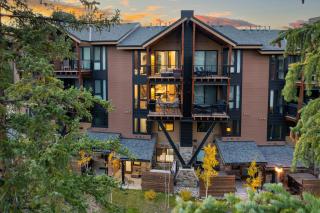 Downtown WP River Front Villa 236 I Private Hot Tub I Great Views - 0