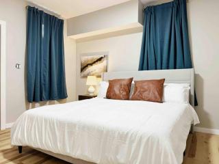 House of Color EVV Stylish Apartments - 8