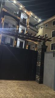 A Home Away Apt With Unlimited Wifi - 0