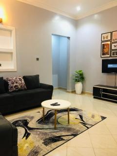 A Home Away Apt With Unlimited Wifi - 6