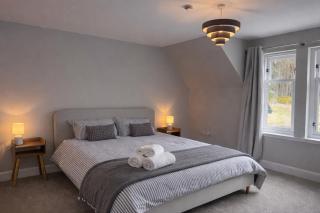 Daviot Lodge - 2