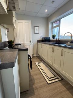 Spacious house for 7 - Ideal for Solihull NEC - Work and Family Groups - 2