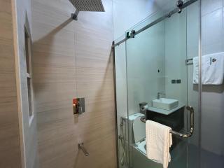 Teestone Hotels and Apartment Ikeja - 5