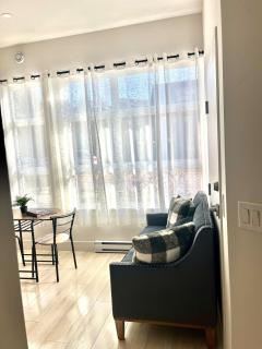 Modern Ground Level 1BR Apartment - Prime Location - 4