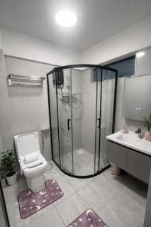 Amber Luxury Retreat City View in Westlands - 6