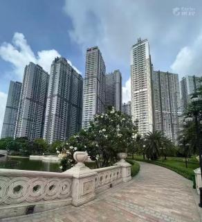 Landmark 81 Skyline Suite Vinhome Central Park - 1