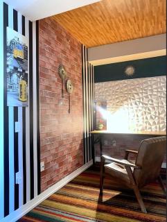 Downtown Toronto Condo with Balcony & Workspace - 4
