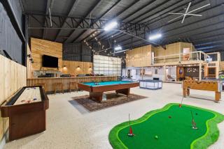 Indoor Park, 55 acres, Pickleball, Walking Trails! - Springfield MO - 7