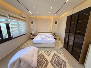 Spacious Apartment for big Groups with Nile View - 9