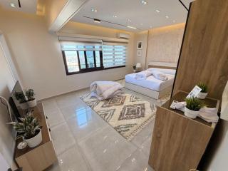 Spacious Apartment for big Groups with Nile View - 7