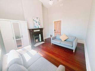 Full house - Heritage Charm Meets Modern Ease - 9