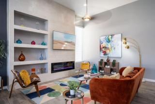 Midcentury Modern Oasis 4 Bed 3 and a Half Bath Villa - 5