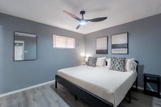 1BR 1BA Chic Home King Bed Smart TVs - 1