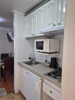 Departamento camas dobles excelente conectividad Providencia - 3