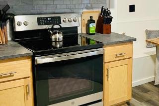 Cozy Two Bedroom on Munjoy Hill - 8