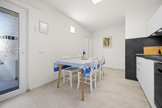 Casa Mira Apartments - 4