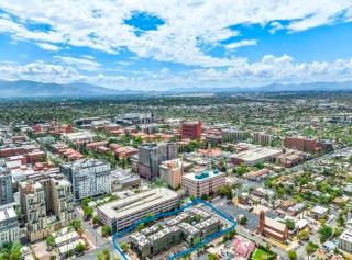 Resort-Style Condo with Pool, Balcony, Walk to U of A - 2