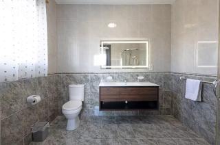 Prime location, stunning features! - 5