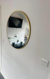 Cozy Ensuite Room at Grand Central Stays - 1