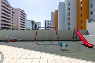 Nomad Escape Spacious Apartment with Pool & Gym - 3