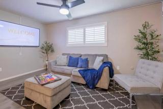 Beautiful Contemporary Suite #09 - 9