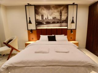 5 star hotel vibe-Premium modern and luxury apt - 6
