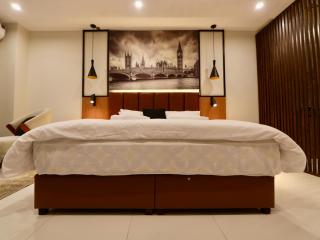 5 star hotel vibe-Premium modern and luxury apt - 5