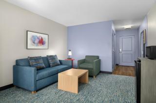 Garner Hotel Madison - Huntsville Airport by IHG - 4