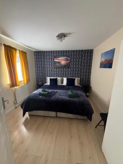 Real Home In Northampton - 6