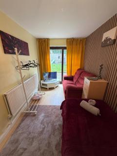 Real Home In Northampton - 4