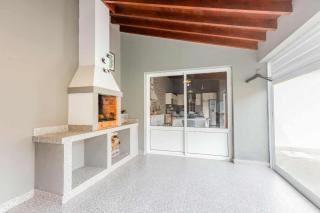 The Refuge Mosteiros house - 1