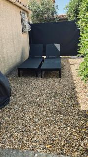 Studio refait à neuf avec jardin Aigues Mortes - 5