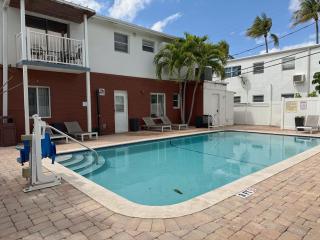 Cozy Beach Studio Full Kitchen Pool Access Apt3 - 4