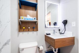 Microtel Inn & Suites by Wyndham London - 1