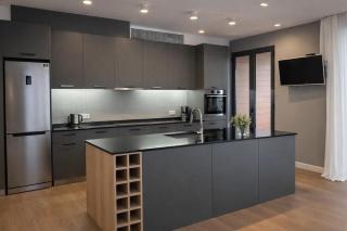Premium Apartment Pools, Gym,Green Park - 7