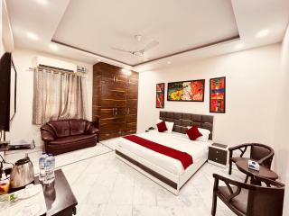 South INN - Green Park South Delhi - 1