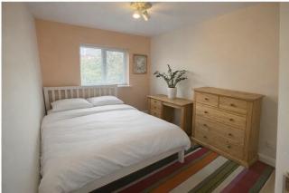Long Stay, 4BR Home, Warwick Gates - 4