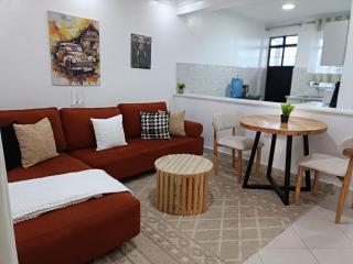 Naivegas-Staycation by Winnie-2 bedrooms - 4