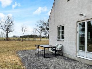 5 star holiday home in Lärbro - 5