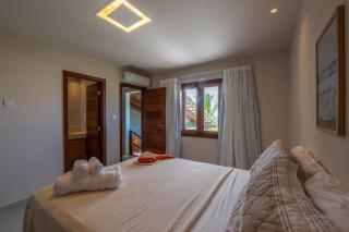 Casa Maré Mansa Oceanfront - 1
