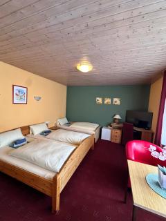 Eiscafé - Pizzeria Antonio - 7